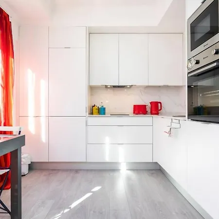 Modern Eco-studio In The Heart Of Old * Lisboa