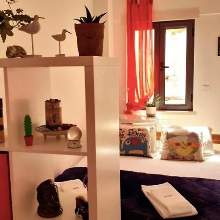 Modern Eco-studio In The Heart Of Old * Lisboa