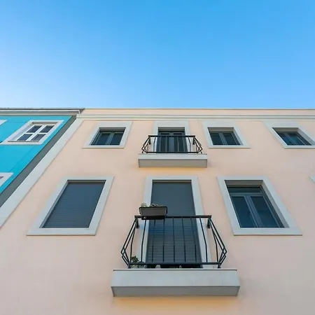 Modern Eco-studio In The Heart Of Old 公寓
